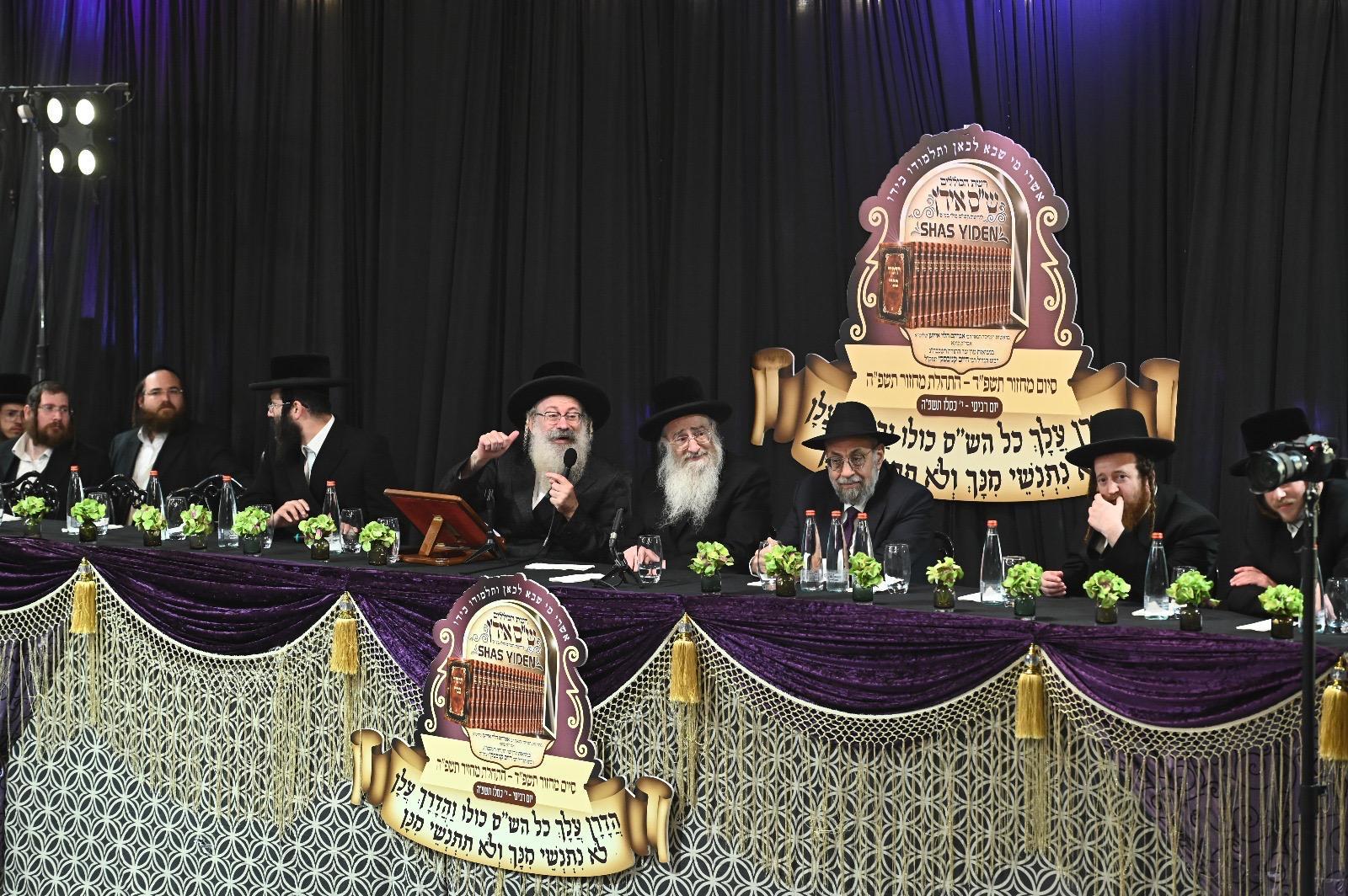 With pleasure and joy in my heart, I declare that I had the privilege to participate in a gathering for the honor of the Torah, the kind of which I have never seen before. This gathering was one 